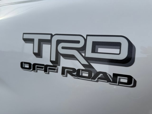 Used 2025 Toyota Tacoma TRD Off-Road image 33