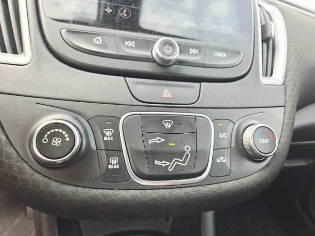 Used 2019 Chevrolet Malibu RS FWD image 18