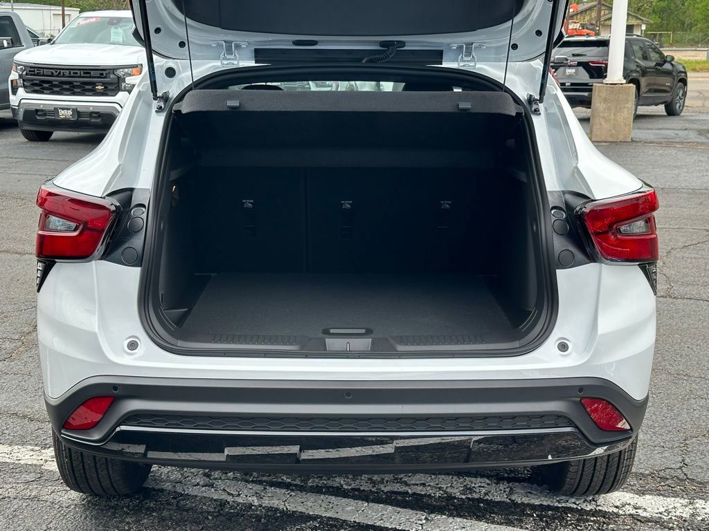 New 2026 Chevrolet Trax RS image 8