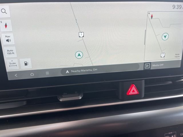 Used 2025 Kia Carnival image 18