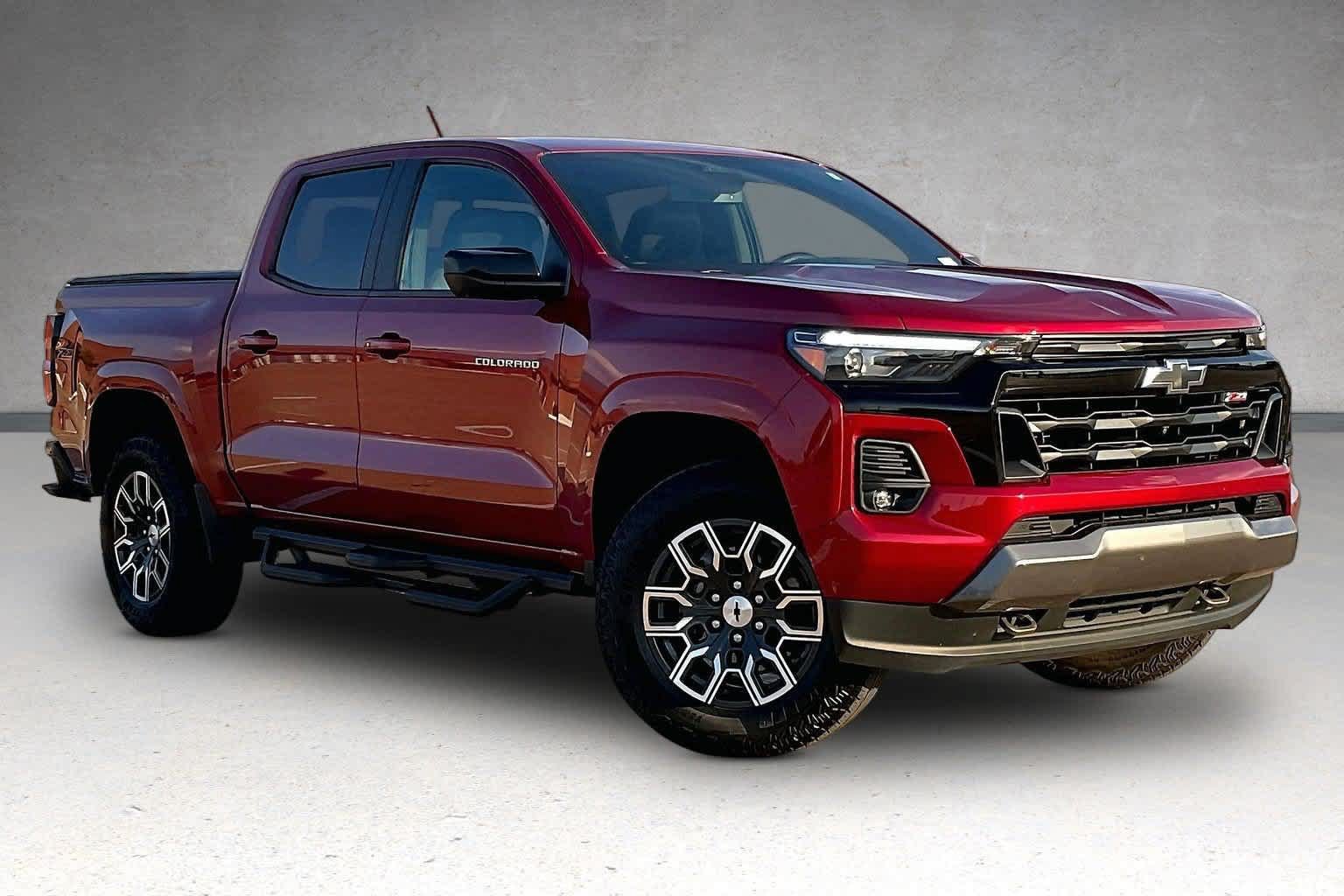 Used 2023 Chevrolet Colorado Z71 w/ Z71 Convenience Package 2 AWD/4WD image 7