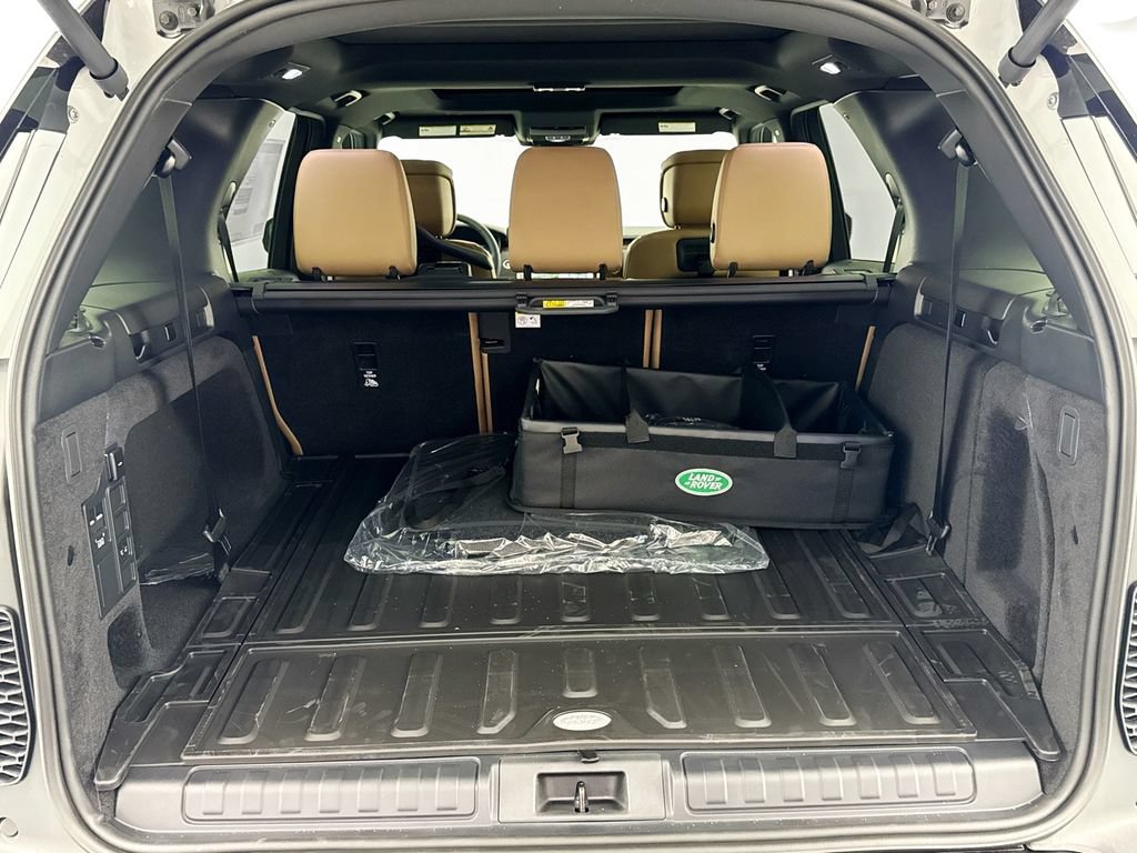 New 2026 Land Rover Discovery Dynamic SE AWD/4WD image 27