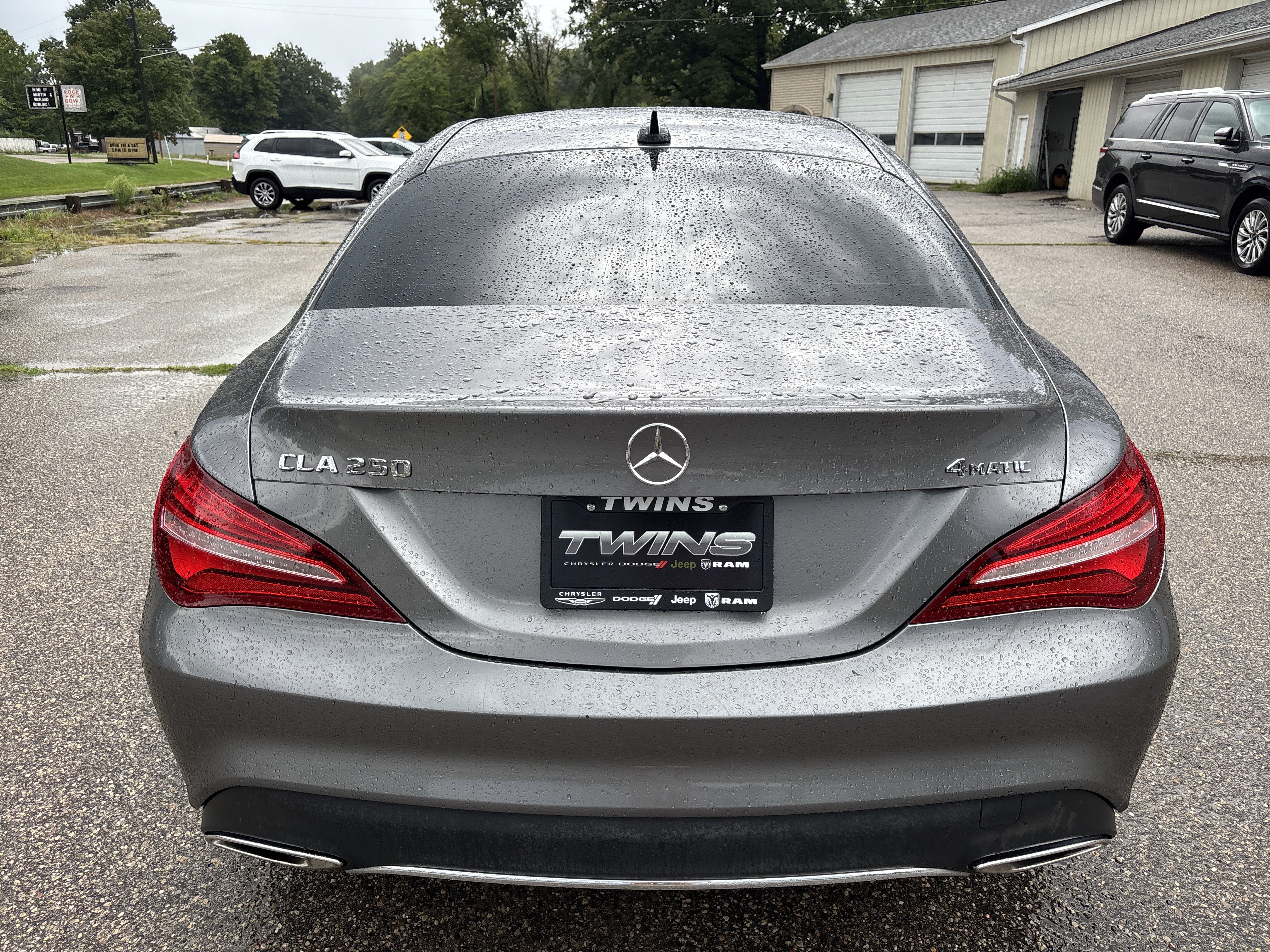 Used 2019 Mercedes-Benz CLA 250 4MATIC image 4