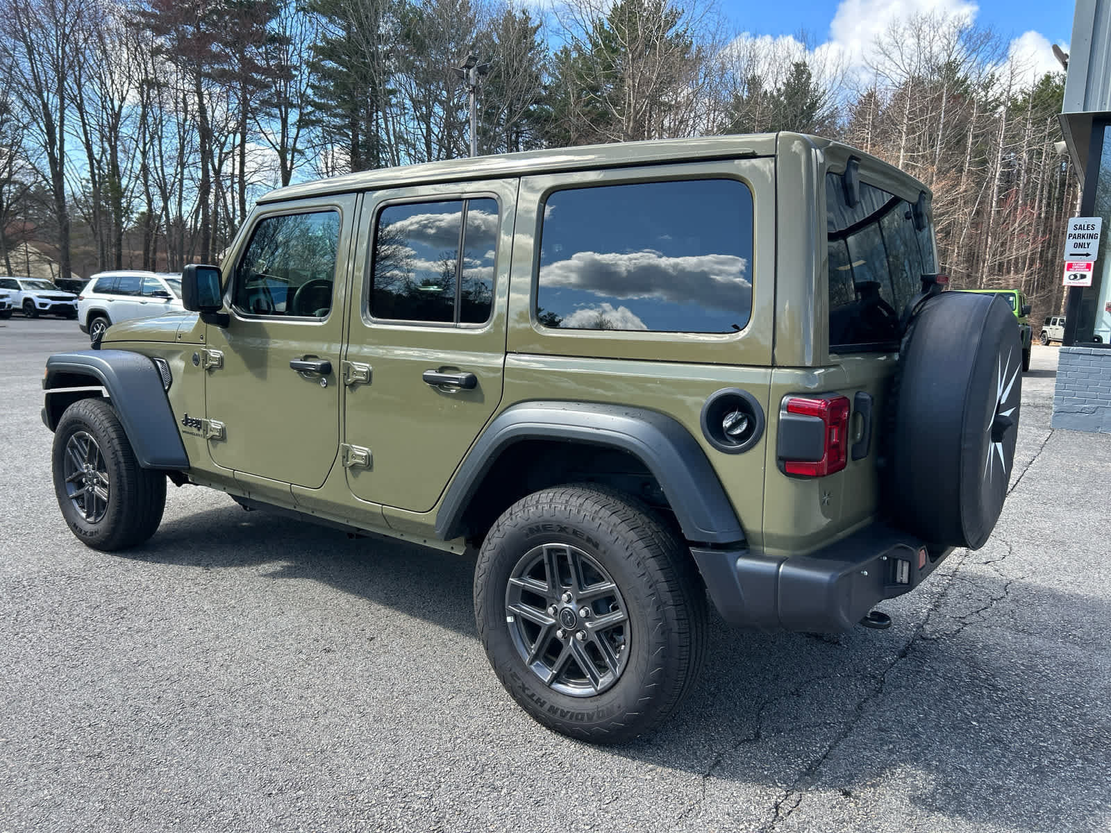 Used 2026 Jeep Wrangler Sport S image 6