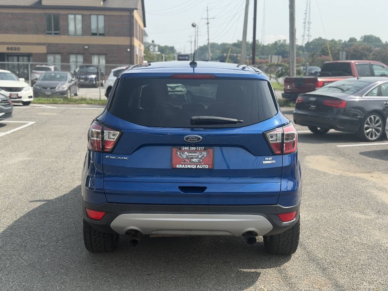 Used 2017 Ford Escape SE AWD/4WD image 5