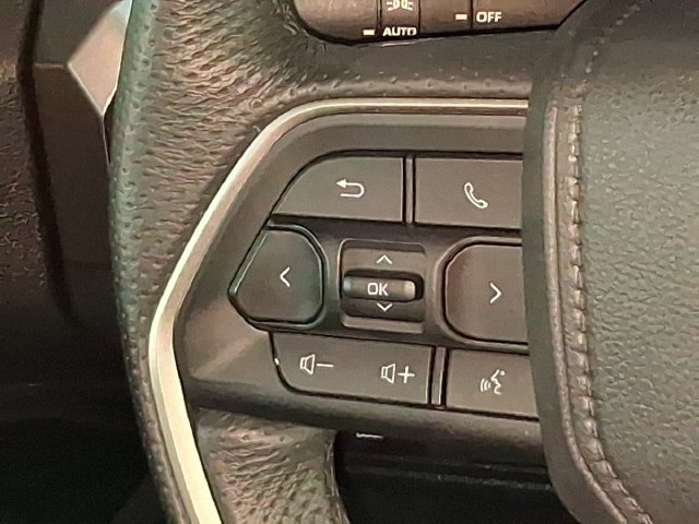 Used 2025 Toyota Tacoma TRD Sport RWD image 12