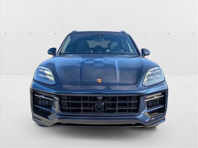 New 2025 Porsche Cayenne GTS image 6