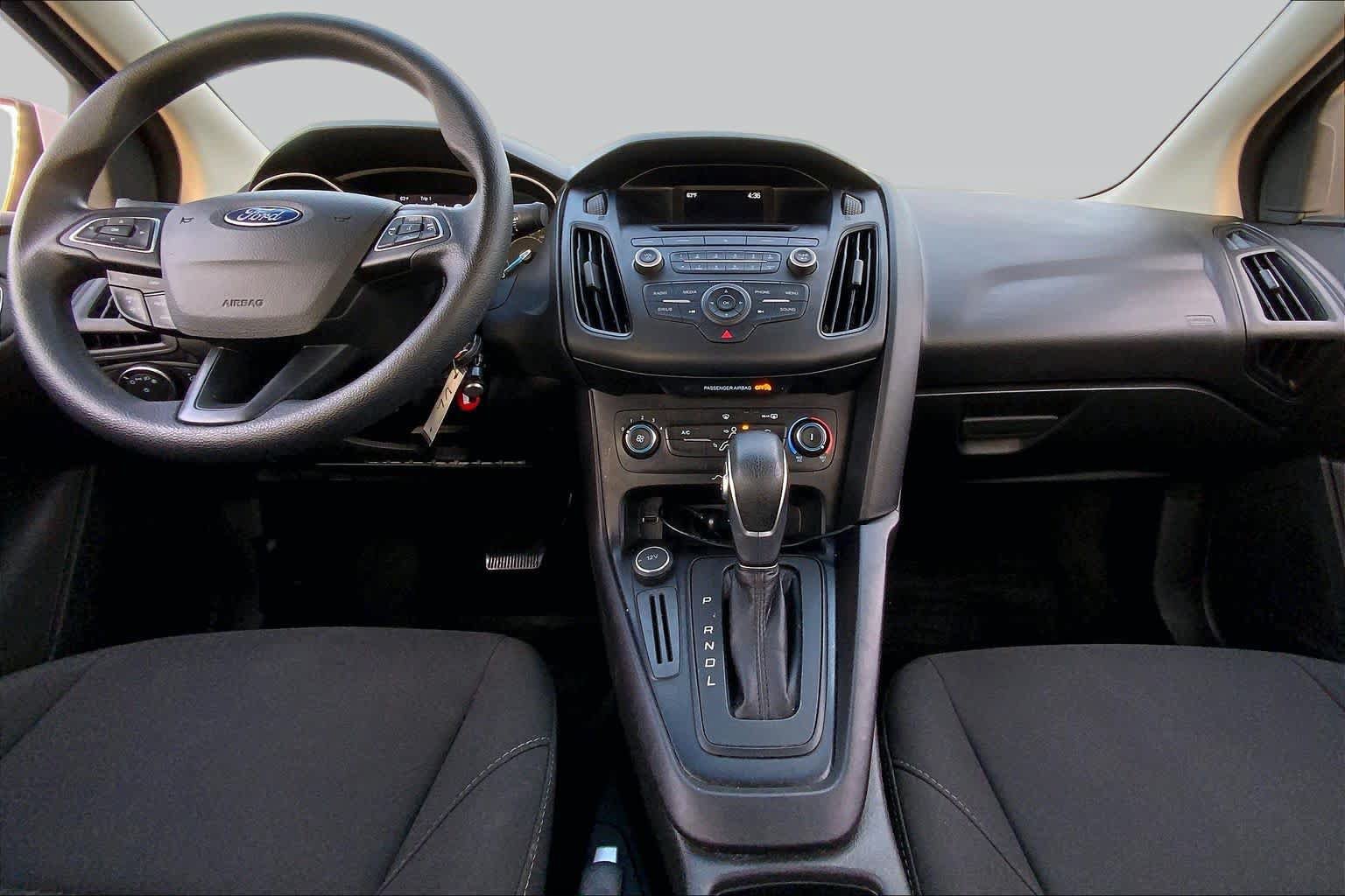 Used 2017 Ford Focus SE FWD image 15
