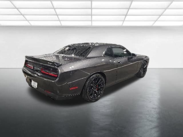 Used 2016 Dodge Challenger SRT Hellcat RWD image 4