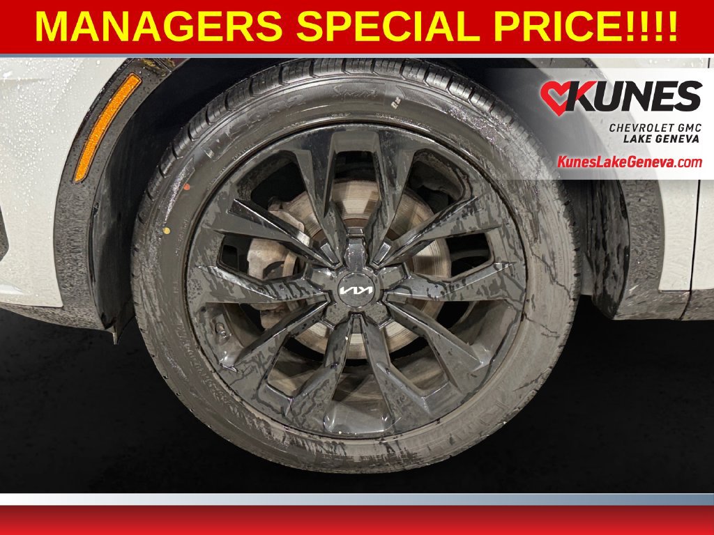 Used 2022 Kia Sorento SX FWD image 11
