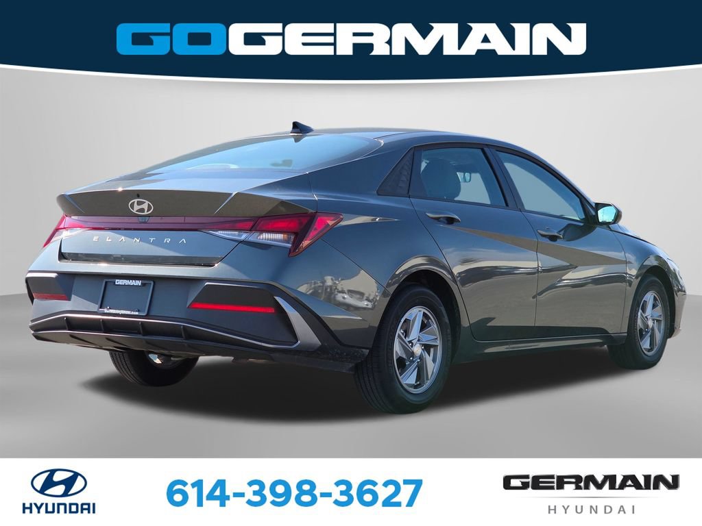Certified 2026 Hyundai Elantra SE FWD image 8