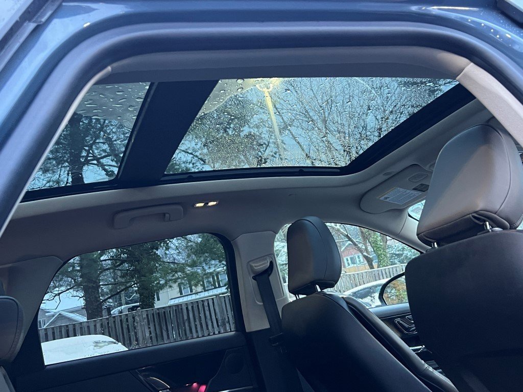 Certified 2024 Lincoln Corsair Reserve w/ Equipment Group 201A image 13