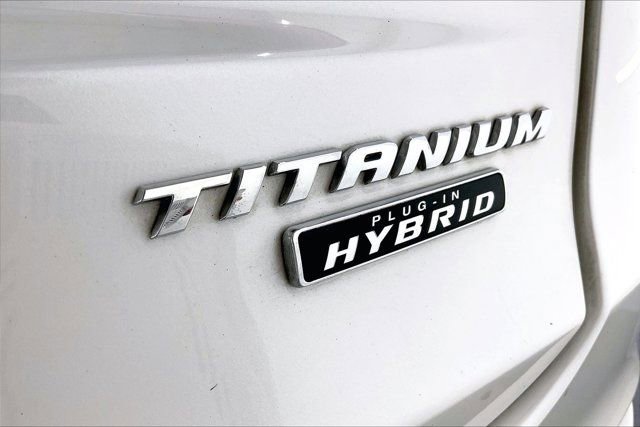 Used 2020 Ford Fusion Energi Titanium image 7