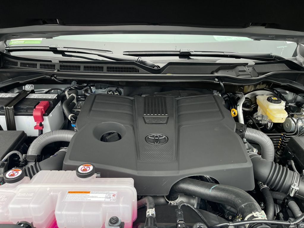 New 2026 Toyota Tundra SR5 AWD/4WD image 9