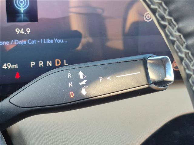 Used 2025 Buick Enclave Preferred FWD image 12