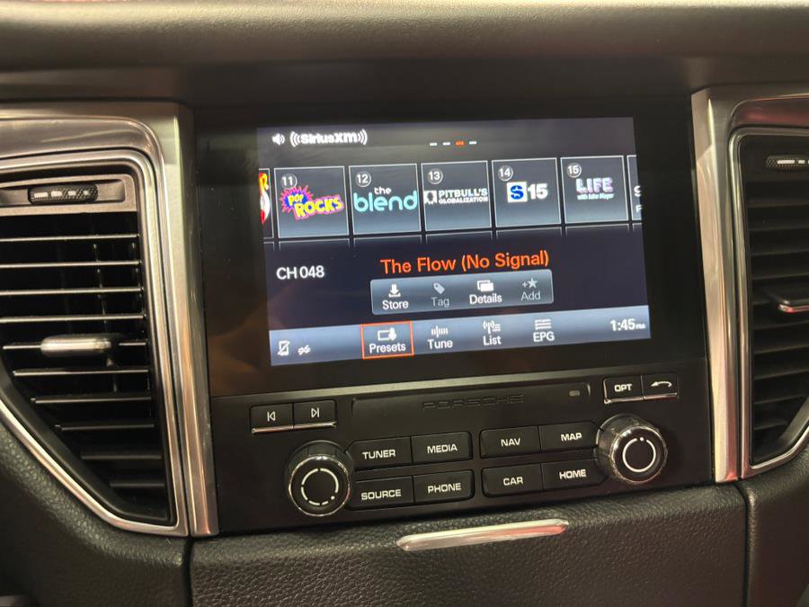 Used 2018 Porsche Macan GTS image 9