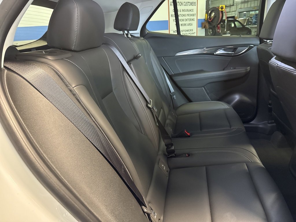 Used 2025 Buick Envision Preferred image 29