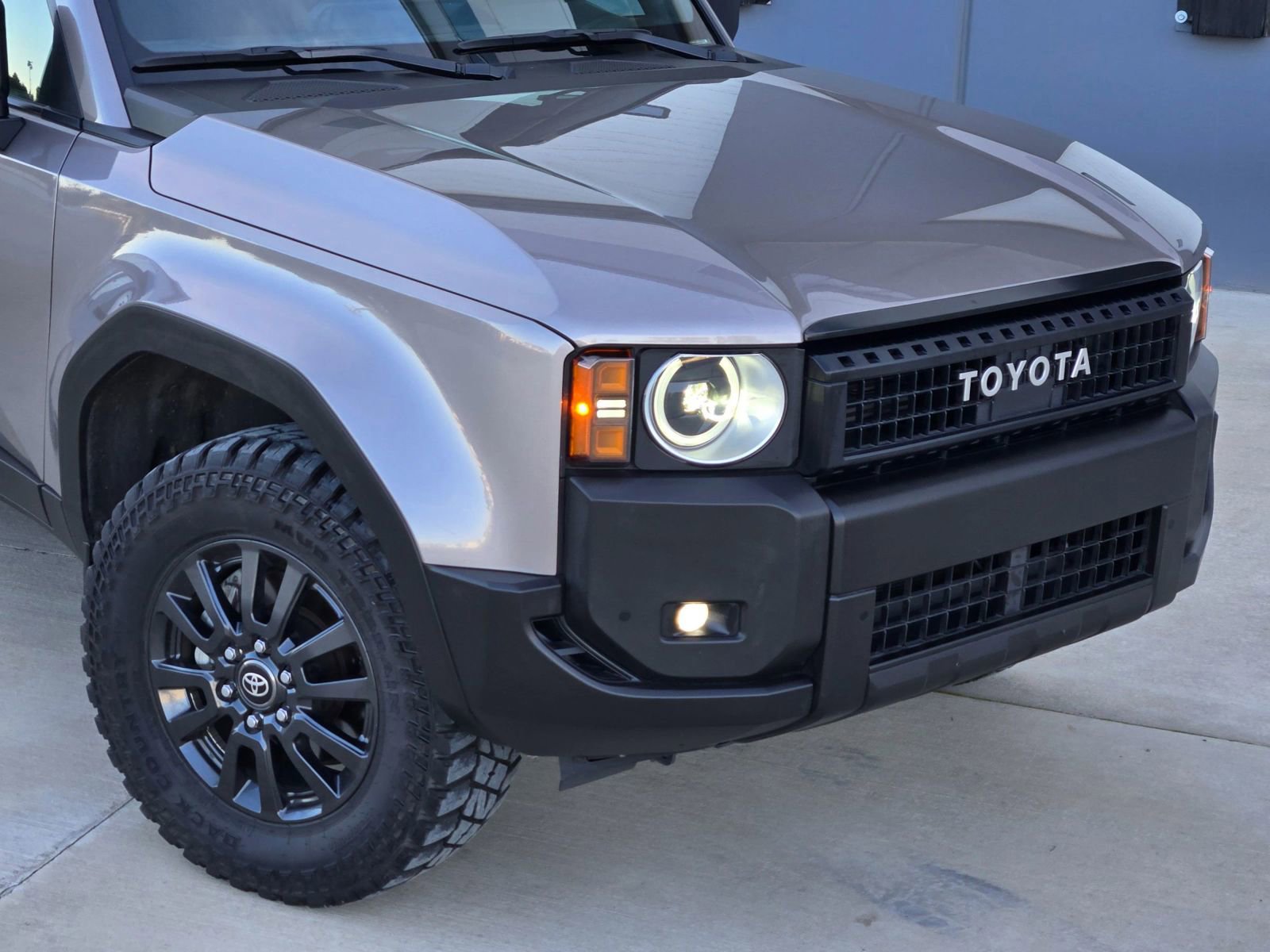 Used 2024 Toyota Land Cruiser image 39