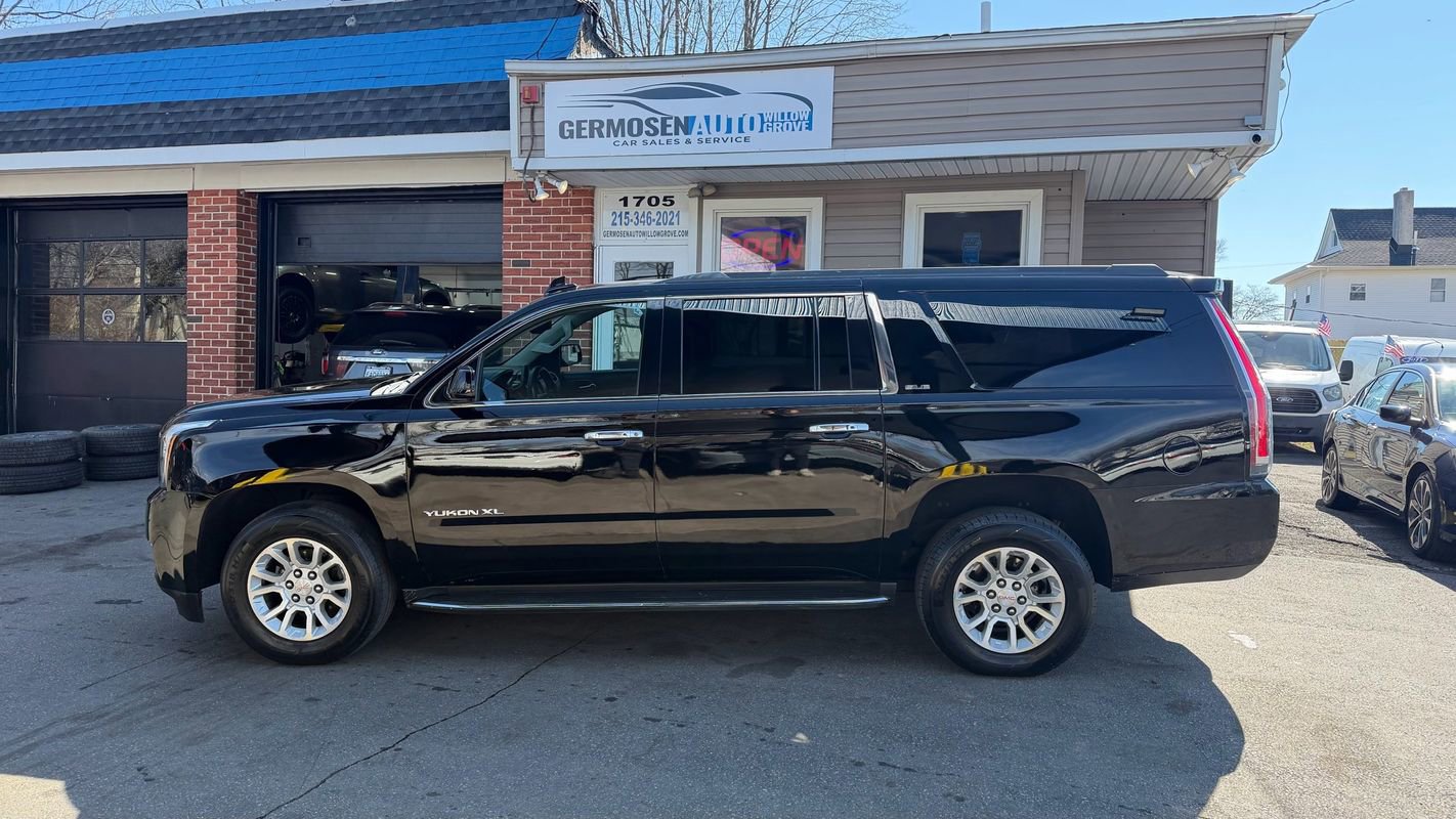 Used 2016 GMC Yukon XL SLE w/ Convenience Package image 2