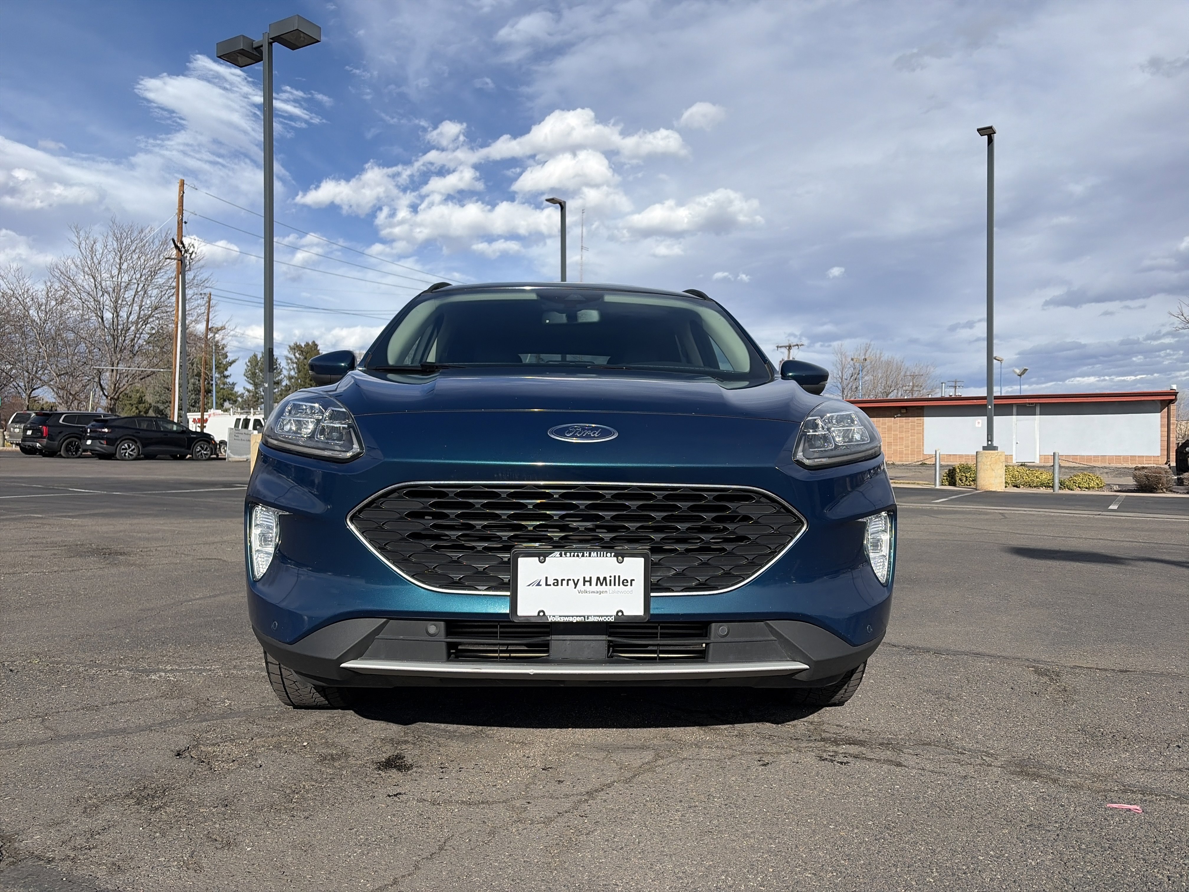 Used 2020 Ford Escape Titanium image 2