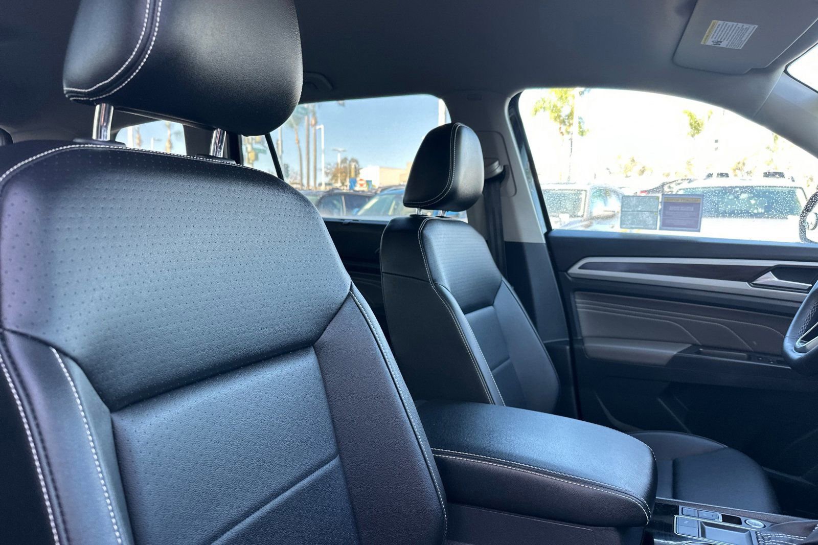 Certified 2022 Volkswagen Atlas SE image 18