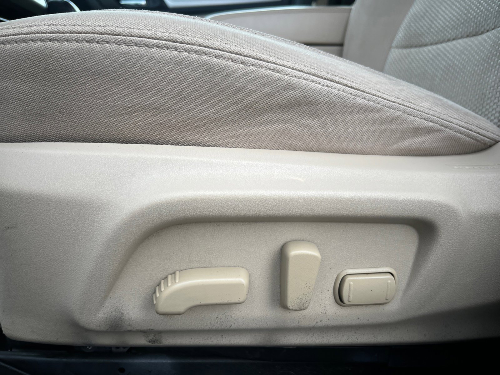 Used 2017 Subaru Outback 2.5i Premium AWD/4WD image 14