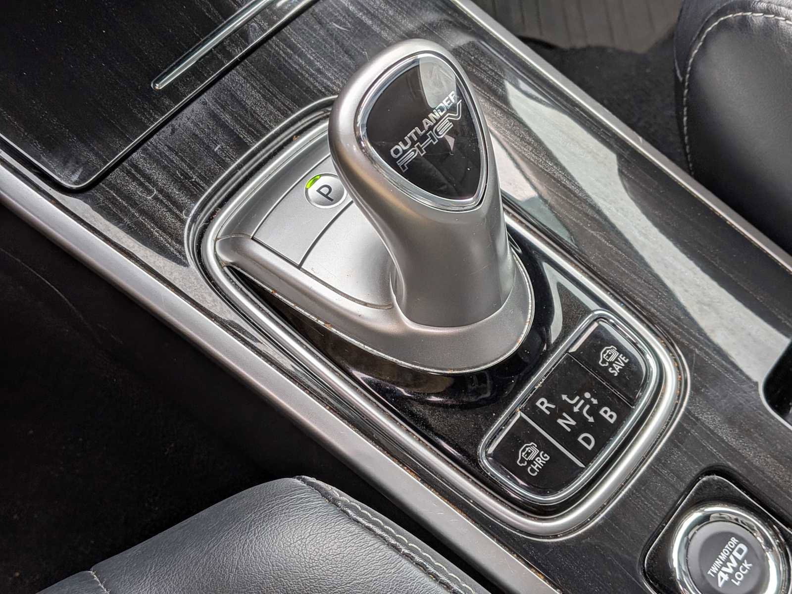 Used 2018 Mitsubishi Outlander SEL image 25