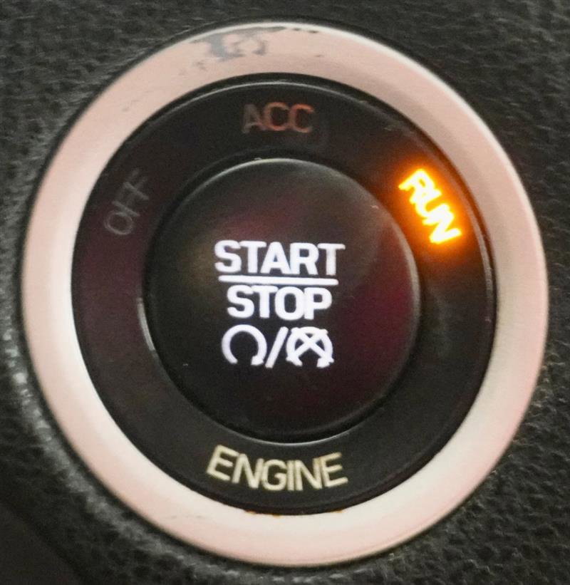 Used 2015 Chrysler 300 Limited image 29