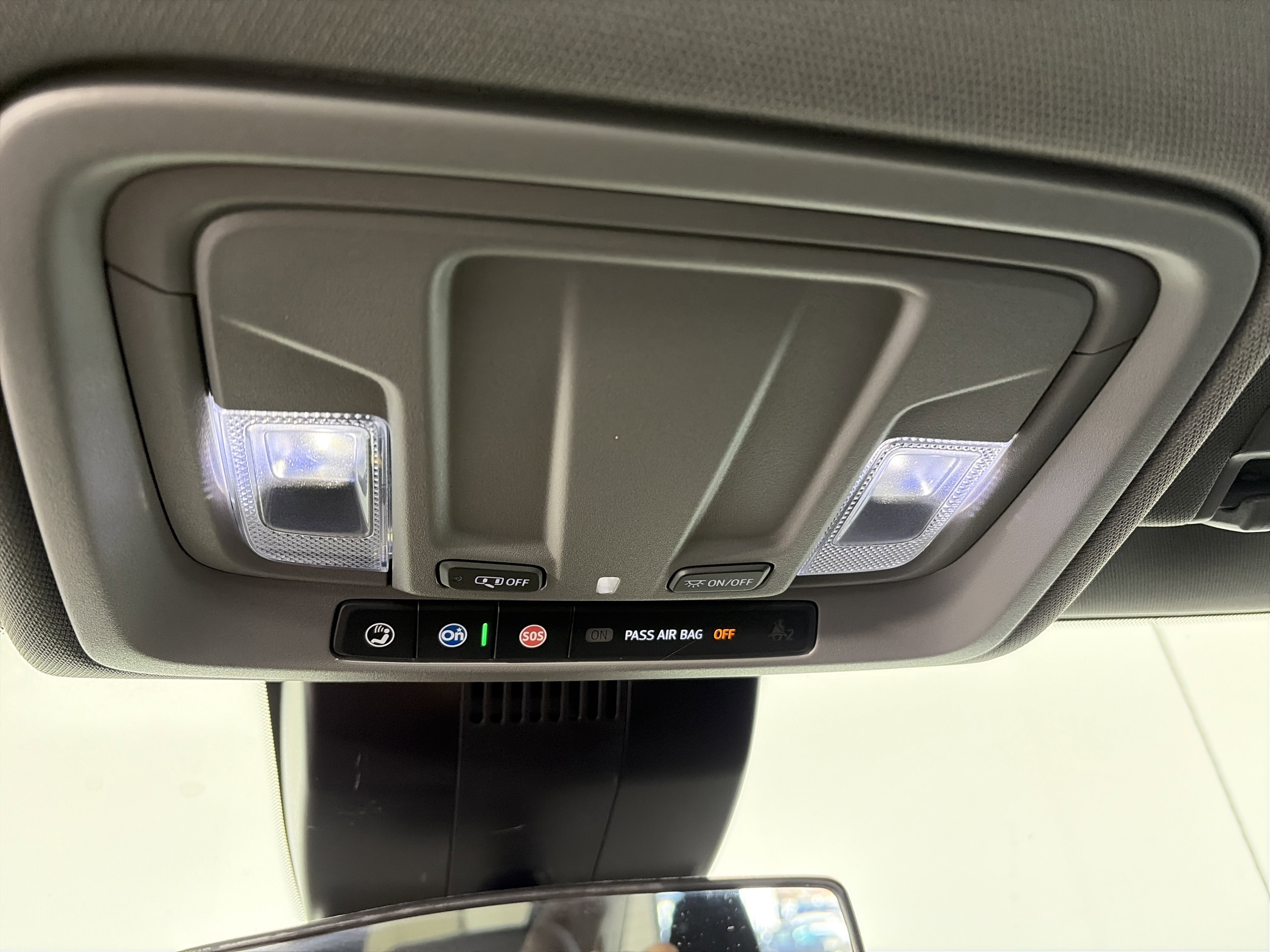 Used 2024 GMC Sierra 1500 Elevation image 32