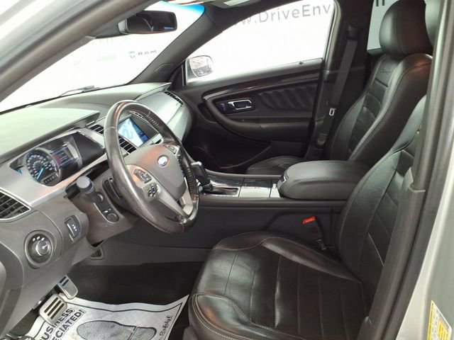 Used 2018 Ford Taurus SHO image 12