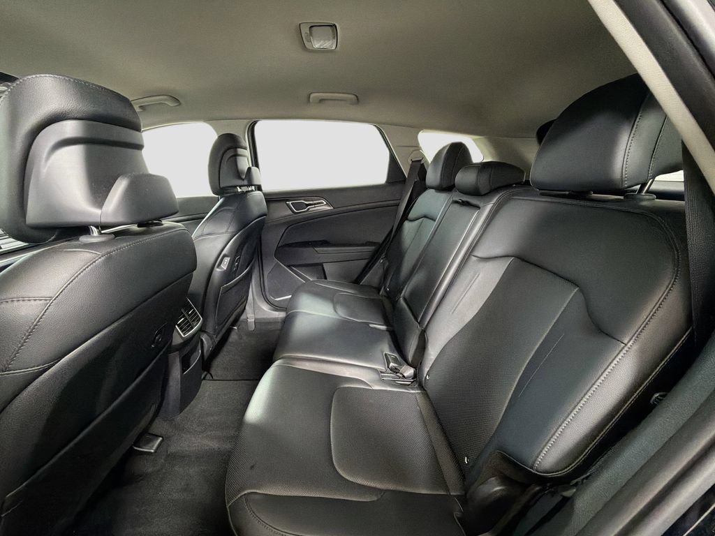 Used 2023 Kia Sportage EX FWD image 25