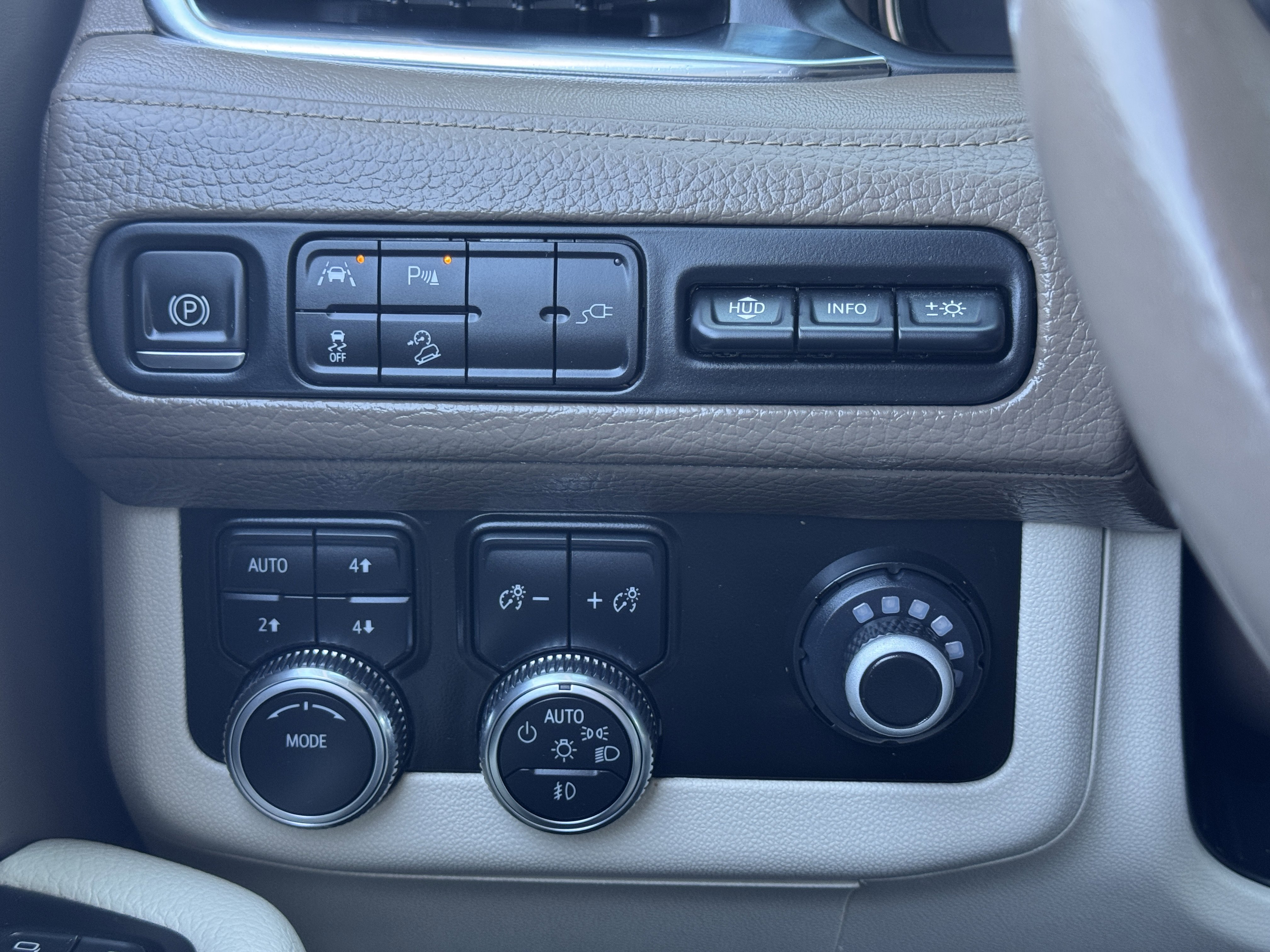 Certified 2021 GMC Yukon Denali image 31