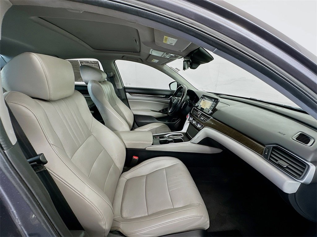 Used 2019 Honda Accord Touring image 28