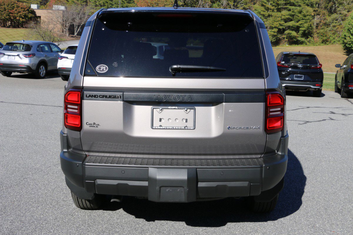 Used 2025 Toyota Land Cruiser 1958 image 4