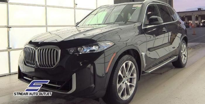 Used 2024 BMW X5 xDrive40i w/ Premium Package image 3