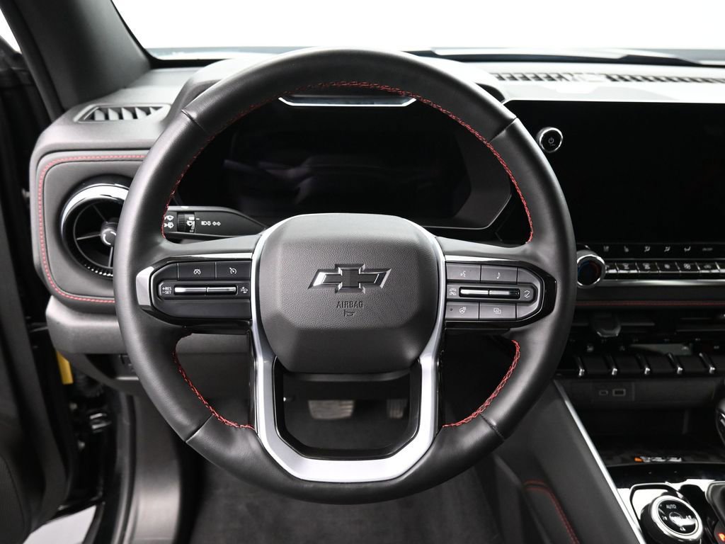 Used 2023 Chevrolet Colorado Z71 w/ Z71 Convenience Package 2 image 16