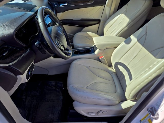 Used 2019 Lincoln MKC Reserve FWD image 10