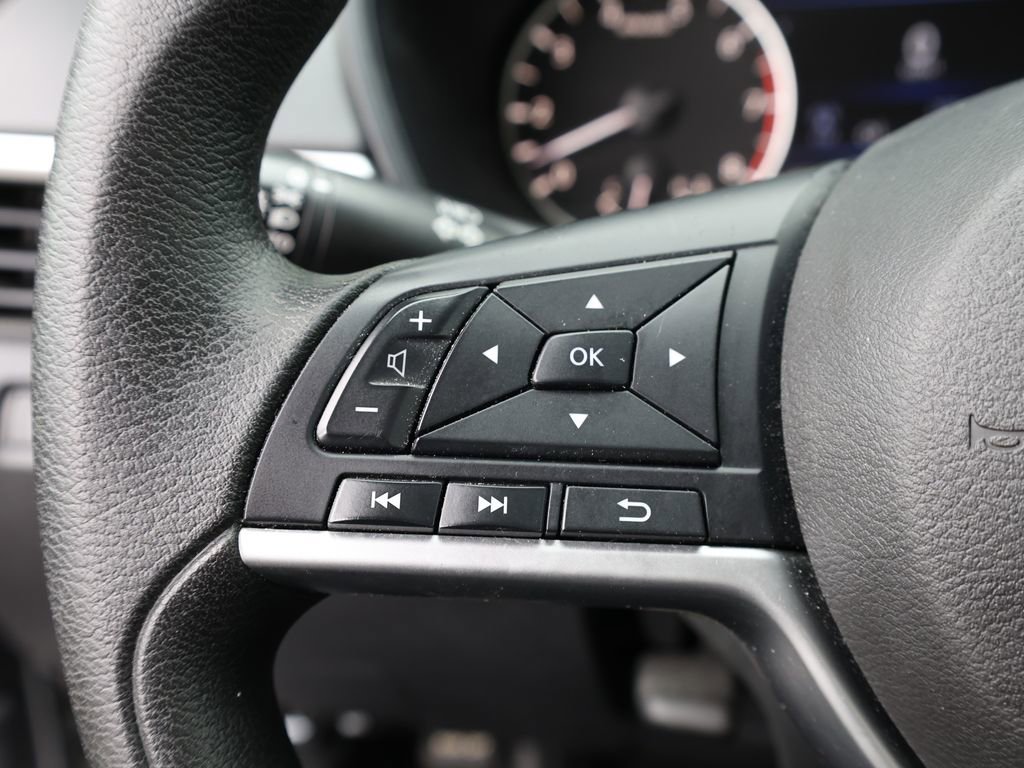 Used 2022 Nissan Altima 2.5 SV FWD image 30