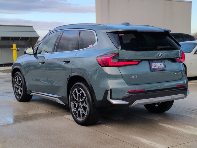 Used 2025 BMW X1 xDrive28i w/ Technology Package image 8