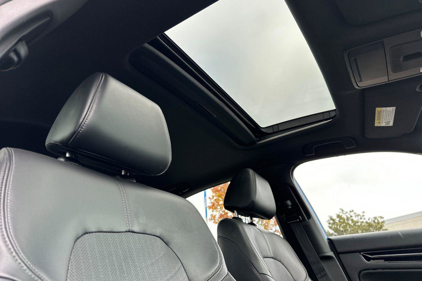 Used 2023 Honda Civic Sport image 17