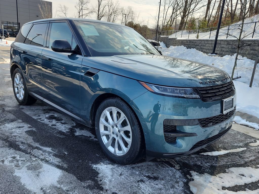 Used 2025 Land Rover Range Rover Sport SE image 10