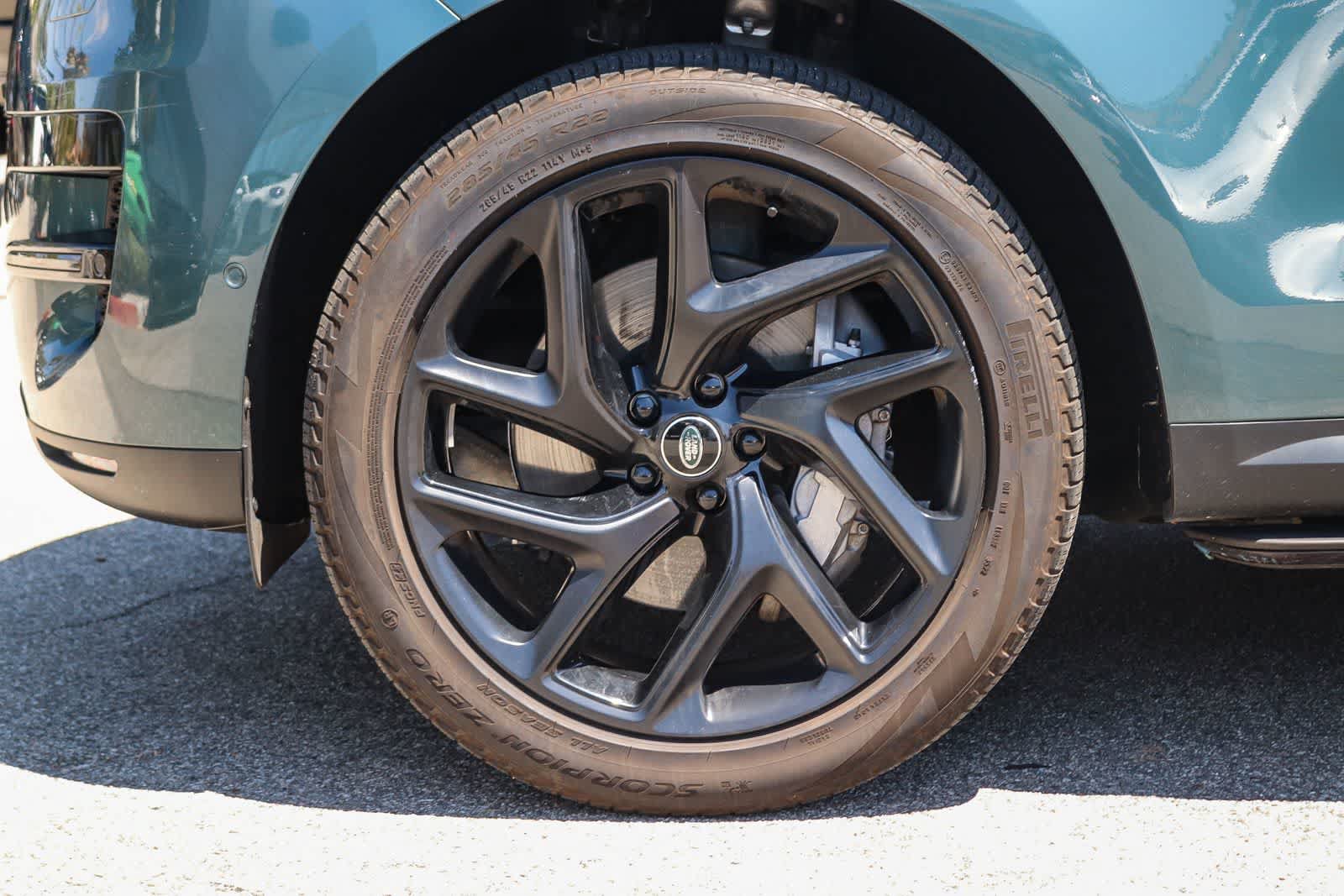 Used 2023 Land Rover Range Rover Sport SE AWD/4WD image 9