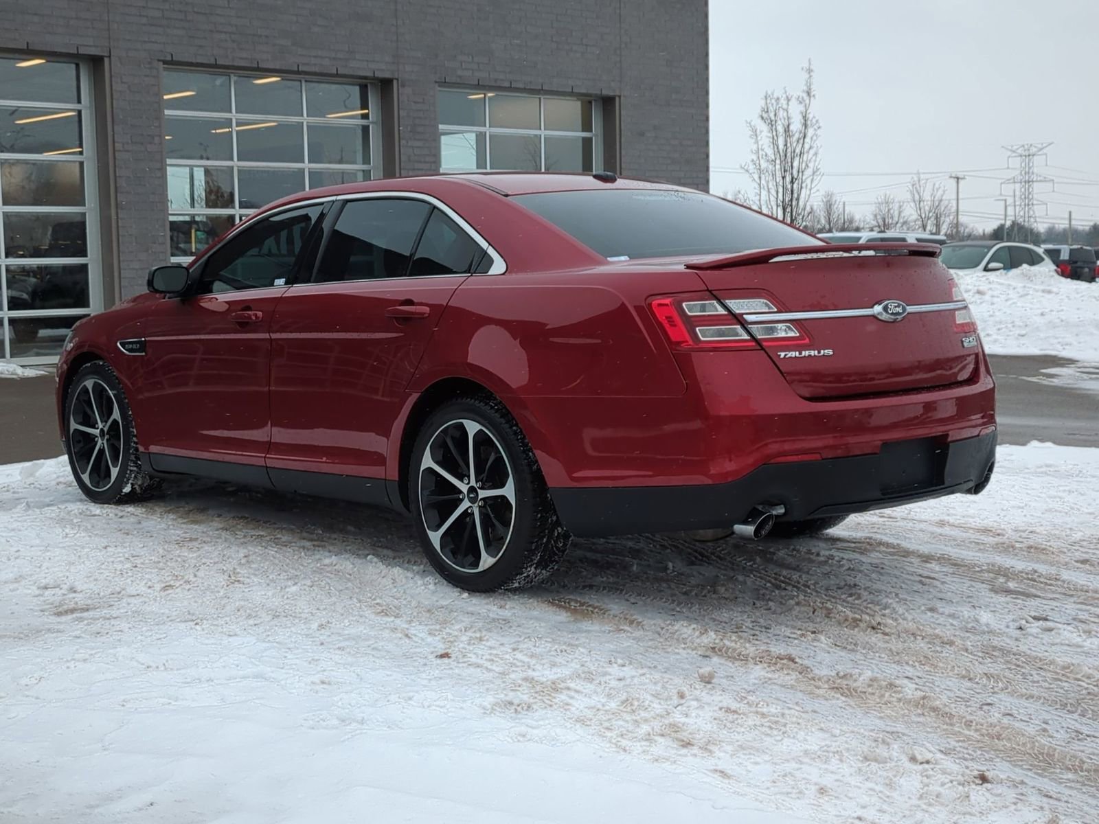 Used 2014 Ford Taurus SHO w/ Equipment Group 401A image 4
