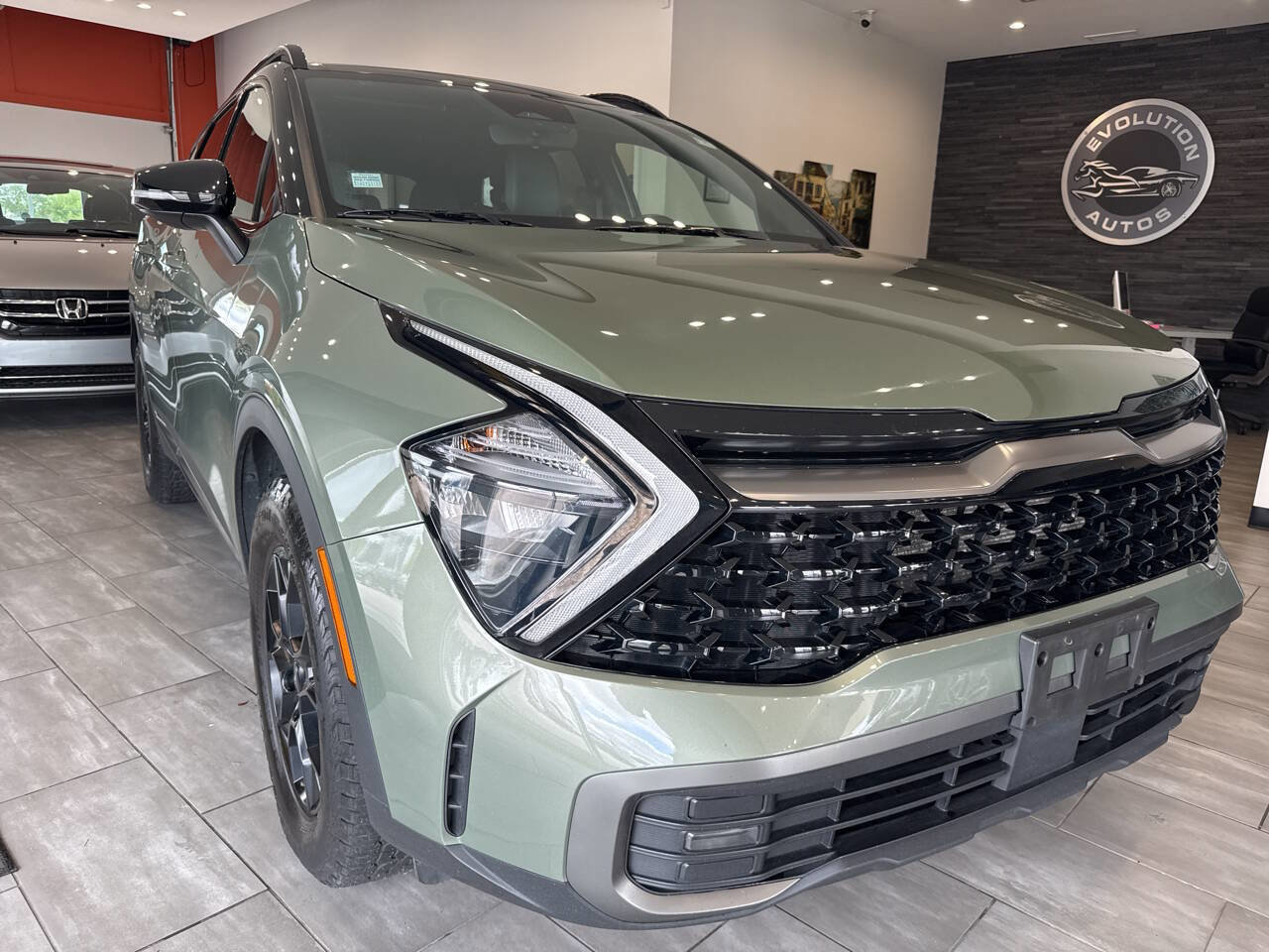 Used 2023 Kia Sportage X-Pro image 2