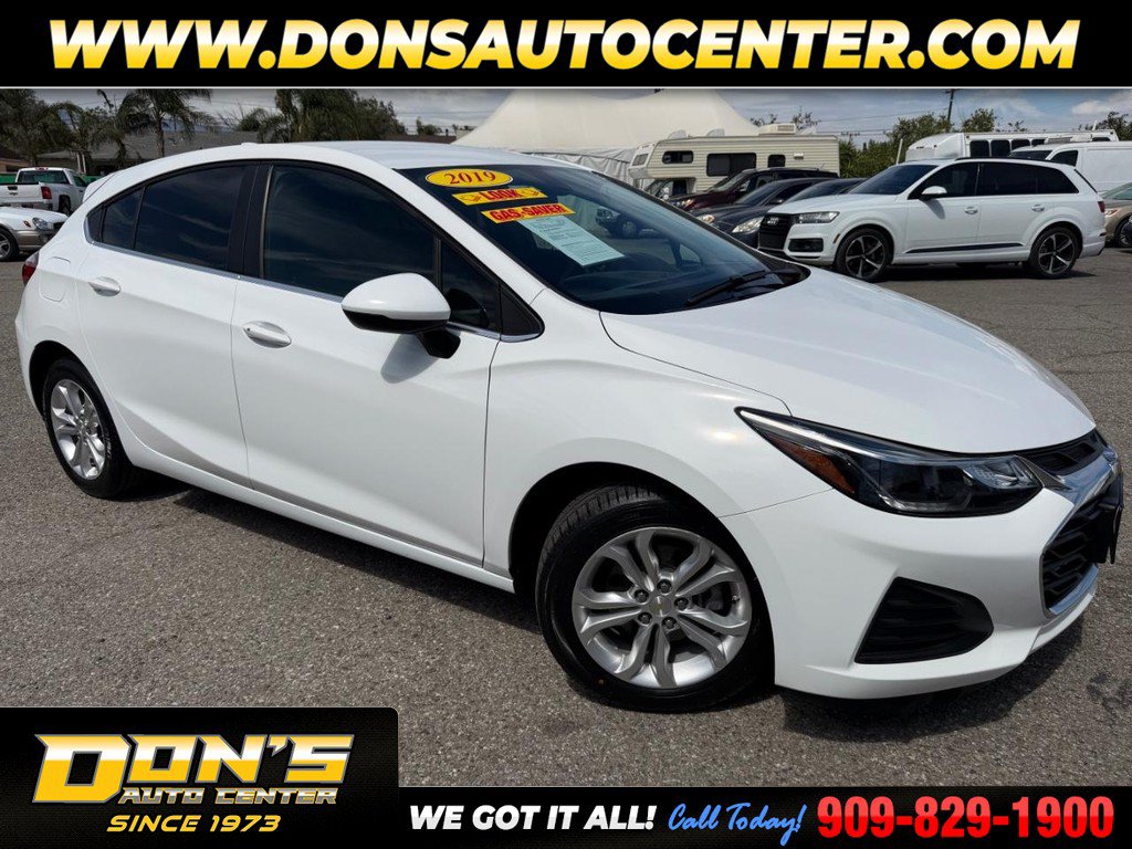 Used 2019 Chevrolet Cruze LT w/ Convenience Package FWD image 1