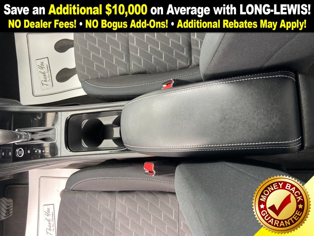 Used 2024 Nissan Kicks SV image 29