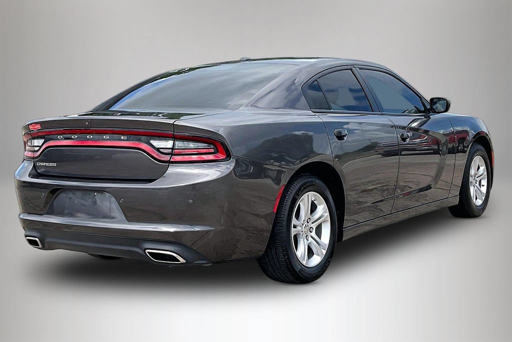 Certified 2022 Dodge Charger SXT w/ Leather Interior Group RWD image 5