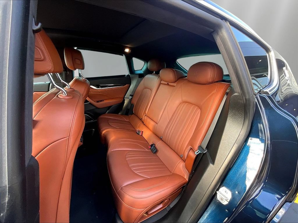 Used 2023 Maserati Levante GT AWD/4WD image 22