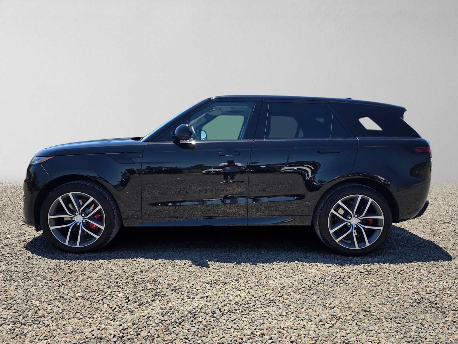 Used 2023 Land Rover Range Rover Sport First Edition AWD/4WD image 6