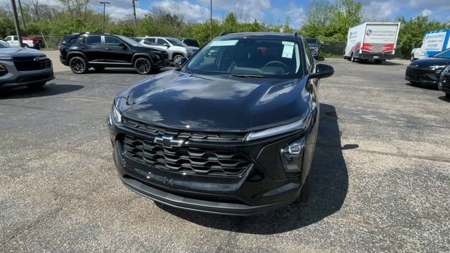 New 2026 Chevrolet Trax LT w/ Driver Confidence Package FWD image 5